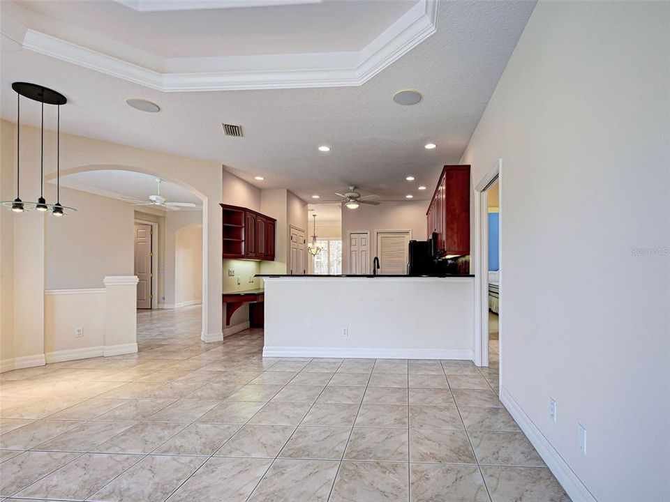 В аренду: $4,500 (4 спален, 3 ванн, 2314 Квадратных фут)