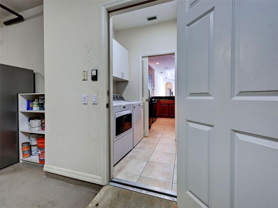 В аренду: $4,500 (4 спален, 3 ванн, 2314 Квадратных фут)