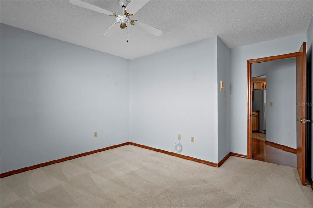 For Sale: $329,900 (3 beds, 2 baths, 1568 Square Feet)