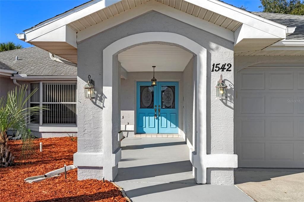 For Sale: $329,900 (3 beds, 2 baths, 1568 Square Feet)