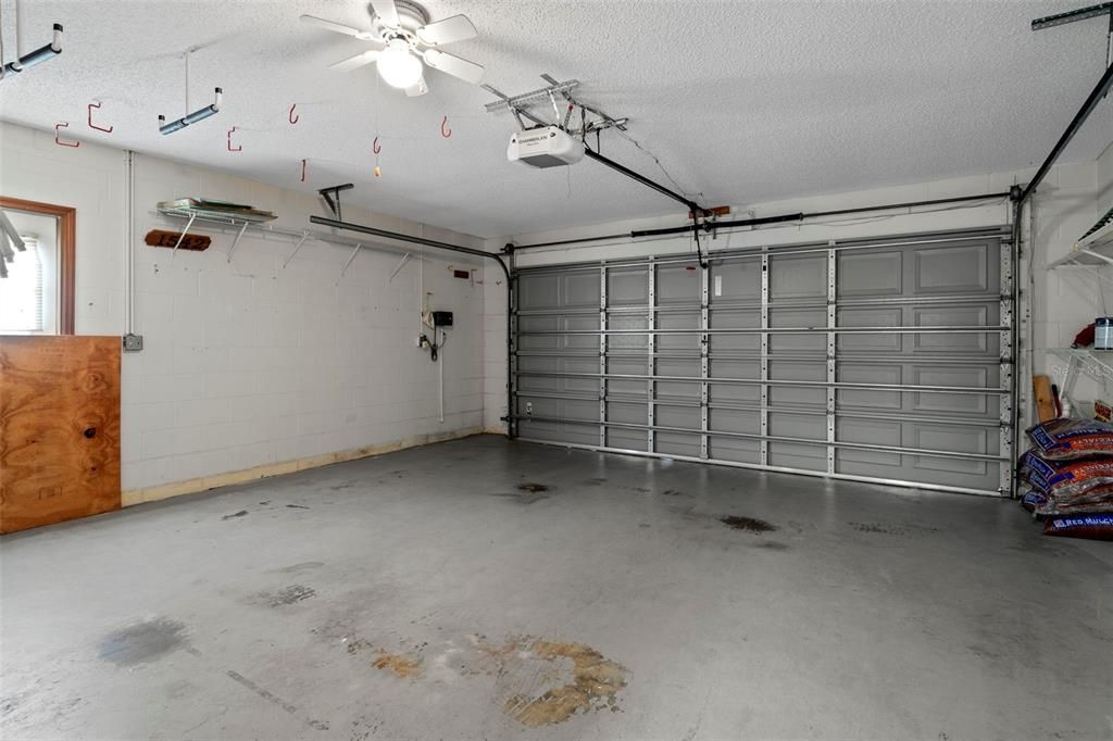 For Sale: $329,900 (3 beds, 2 baths, 1568 Square Feet)