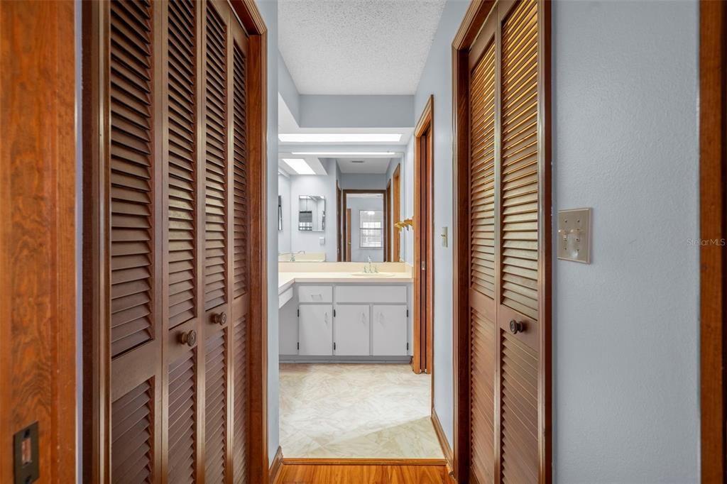 For Sale: $329,900 (3 beds, 2 baths, 1568 Square Feet)