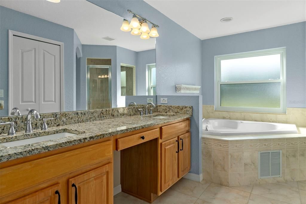 For Sale: $379,500 (4 beds, 2 baths, 1932 Square Feet)