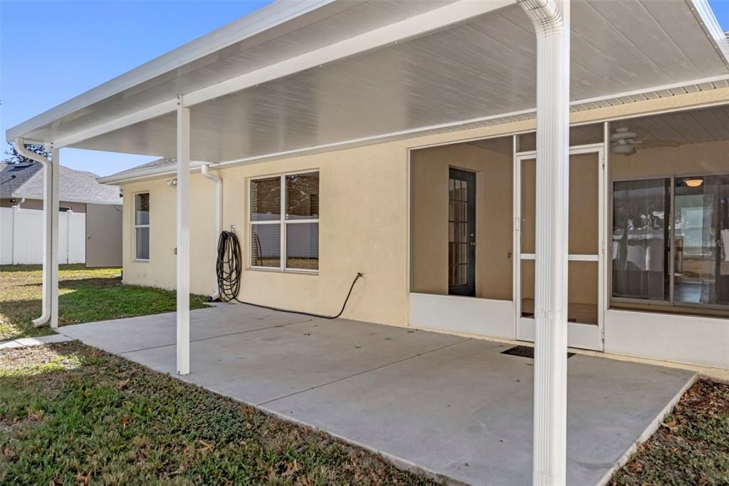 For Sale: $379,500 (4 beds, 2 baths, 1932 Square Feet)