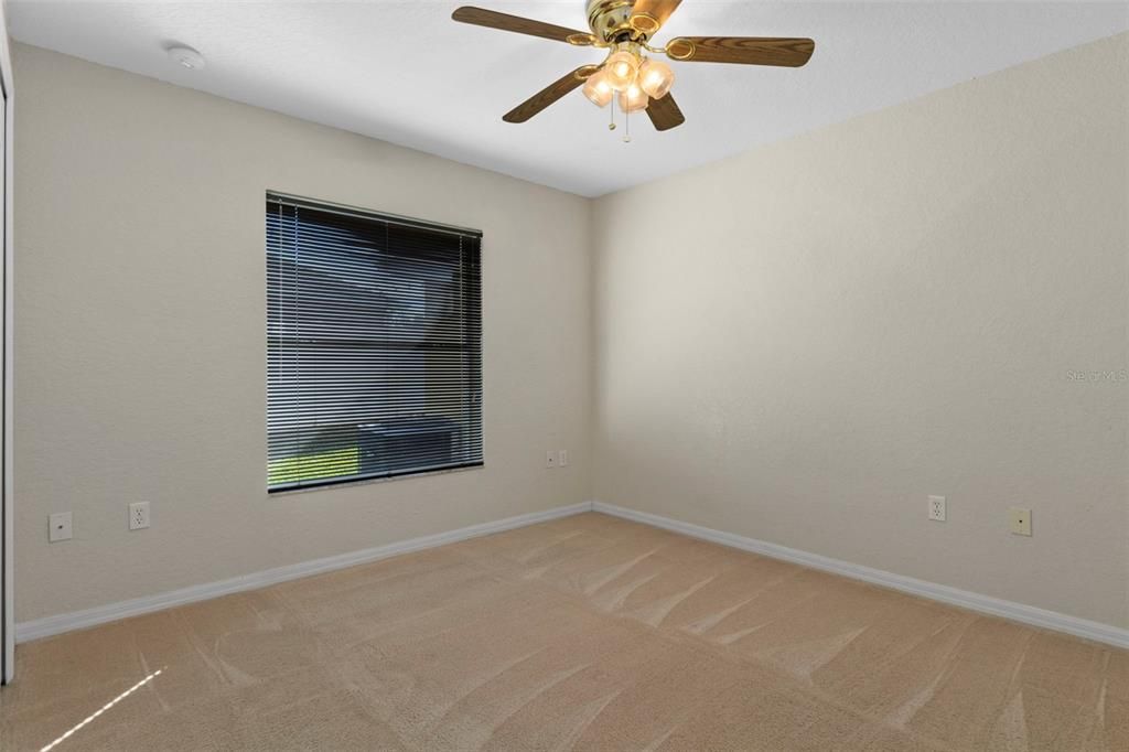 For Sale: $379,500 (4 beds, 2 baths, 1932 Square Feet)