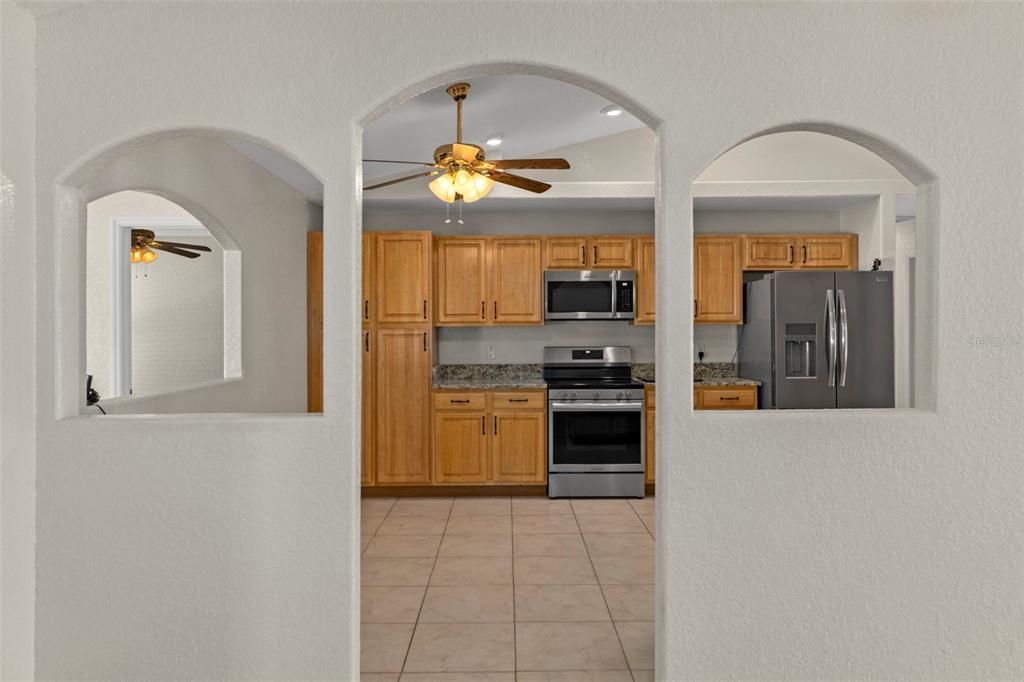 For Sale: $379,500 (4 beds, 2 baths, 1932 Square Feet)