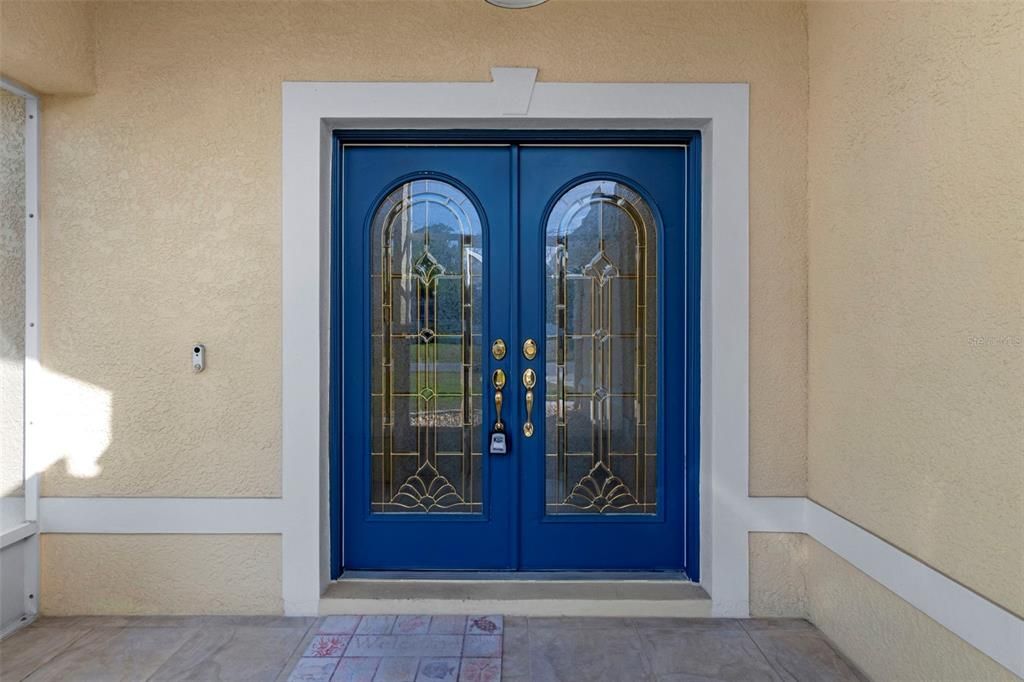 For Sale: $379,500 (4 beds, 2 baths, 1932 Square Feet)