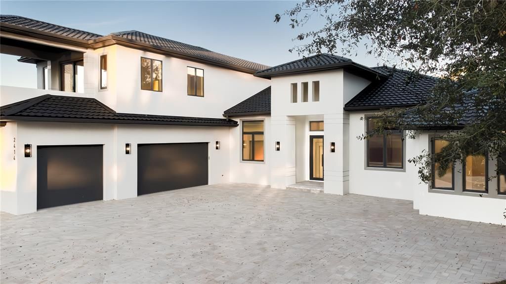 For Sale: $2,995,000 (3 beds, 3 baths, 3713 Square Feet)