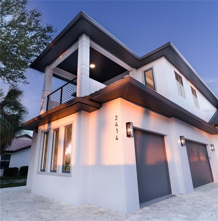 For Sale: $2,995,000 (3 beds, 3 baths, 3713 Square Feet)