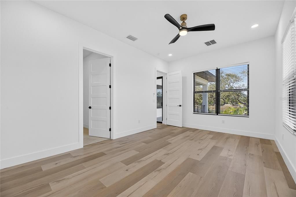 For Sale: $1,500,000 (4 beds, 4 baths, 3250 Square Feet)