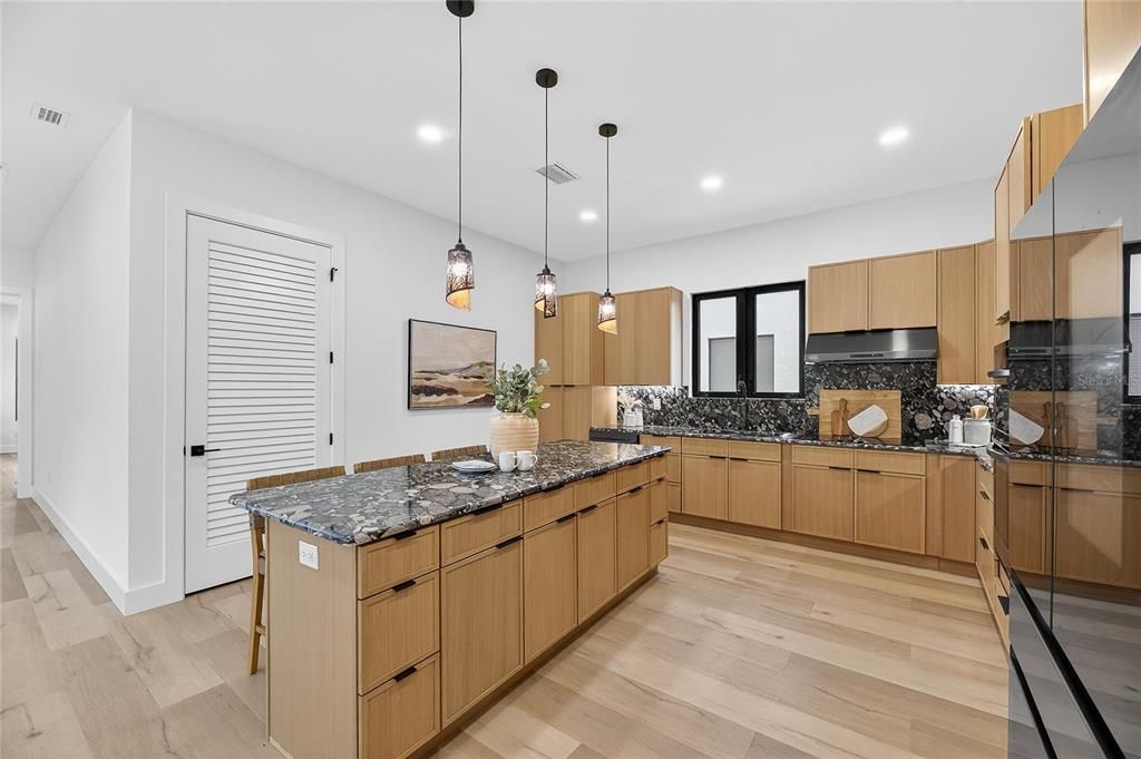 For Sale: $1,500,000 (4 beds, 4 baths, 3250 Square Feet)