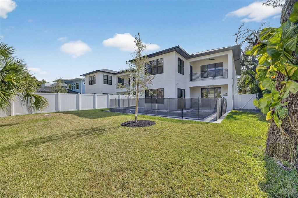 For Sale: $1,500,000 (4 beds, 4 baths, 3250 Square Feet)