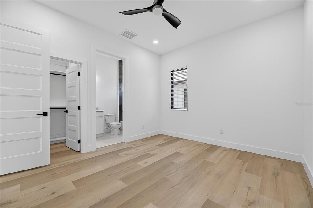 For Sale: $1,500,000 (4 beds, 4 baths, 3250 Square Feet)