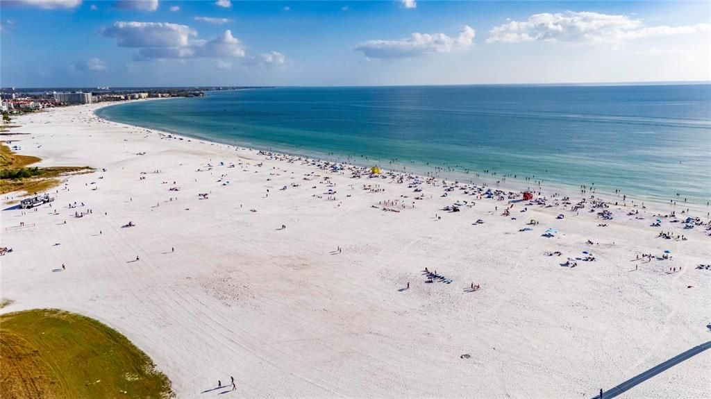 For Sale: $1,500,000 (4 beds, 4 baths, 3250 Square Feet)