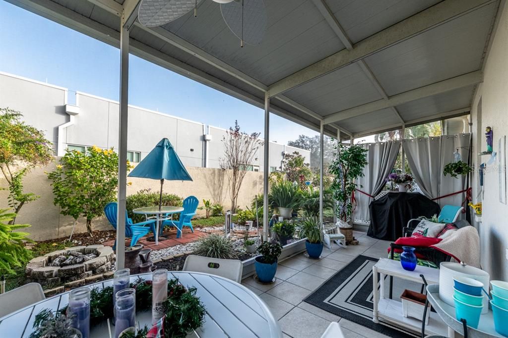 合同活跃: $305,000 (3 贝兹, 2 浴室, 1522 平方英尺)