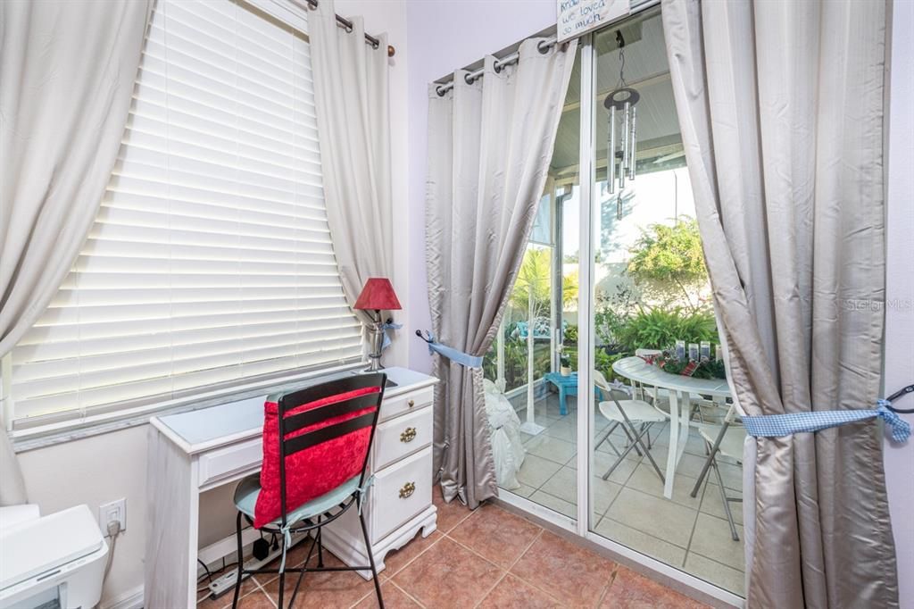 合同活跃: $305,000 (3 贝兹, 2 浴室, 1522 平方英尺)