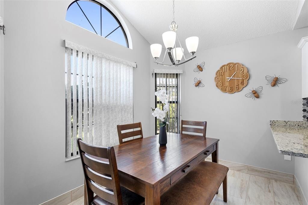 For Sale: $400,000 (3 beds, 2 baths, 1704 Square Feet)