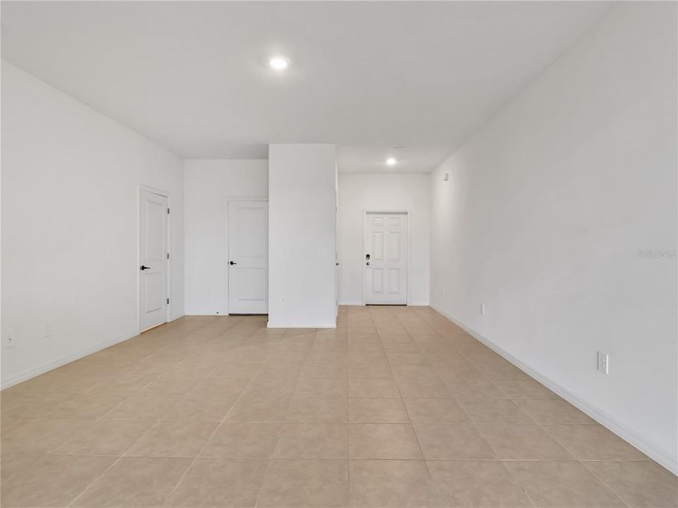 В аренду: $2,175 (3 спален, 2 ванн, 1666 Квадратных фут)