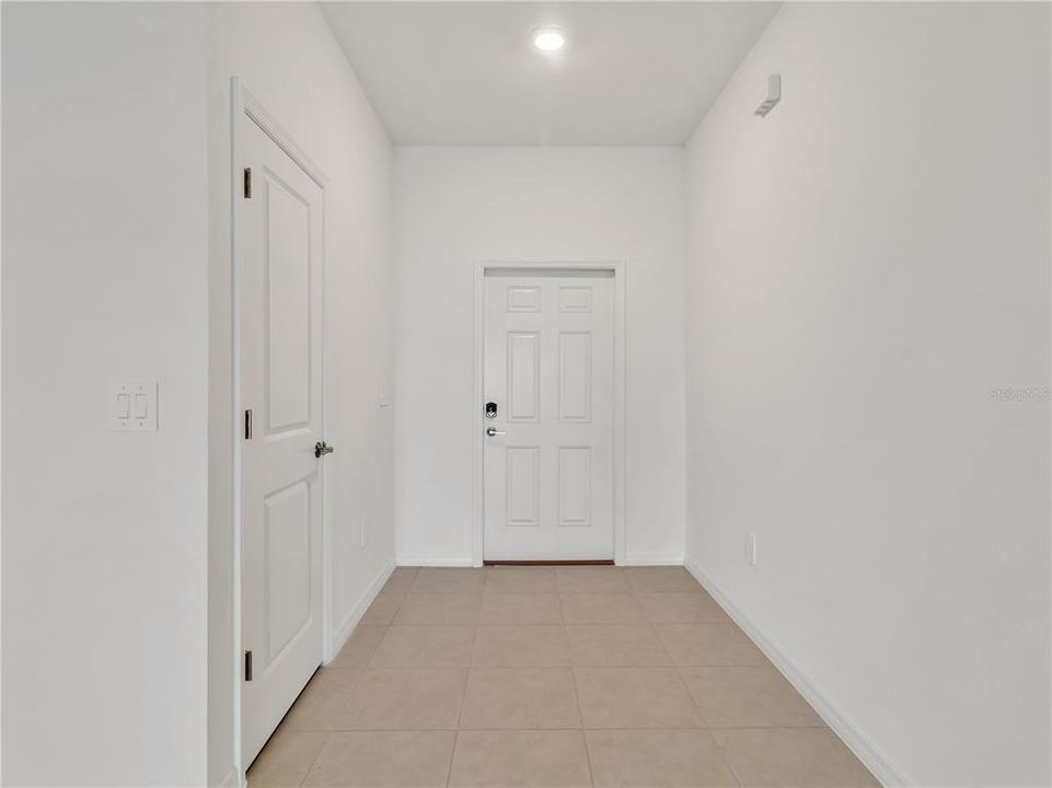 В аренду: $2,175 (3 спален, 2 ванн, 1666 Квадратных фут)