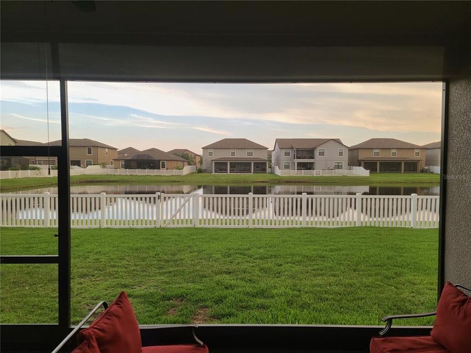 出租: $3,000 (4 贝兹, 2 浴室, 2452 平方英尺)