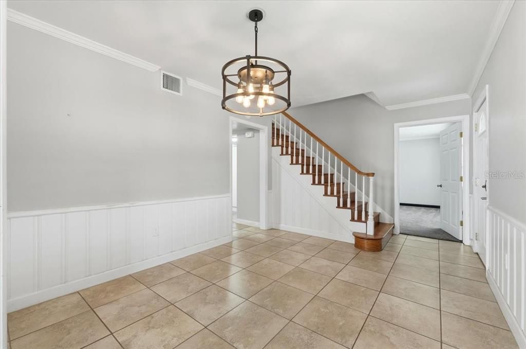 На продажу: $300,000 (4 спален, 2 ванн, 1824 Квадратных фут)