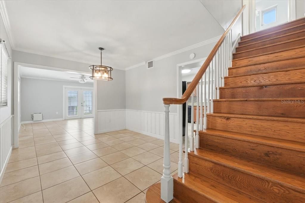 На продажу: $300,000 (4 спален, 2 ванн, 1824 Квадратных фут)