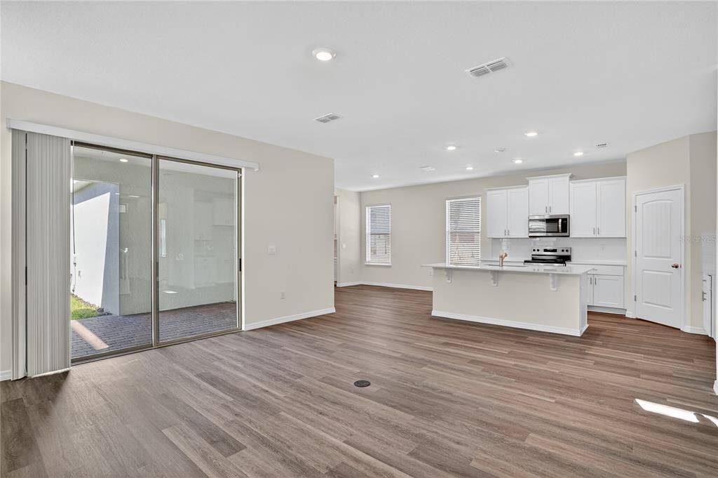 В аренду: $3,850 (4 спален, 3 ванн, 2474 Квадратных фут)