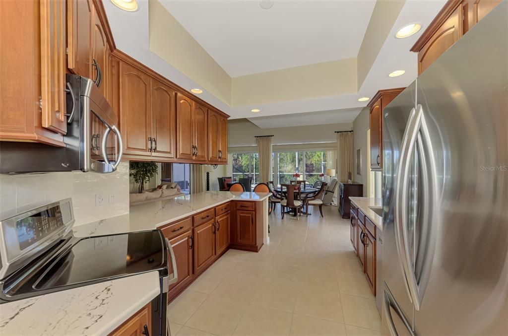 For Sale: $649,900 (3 beds, 2 baths, 2203 Square Feet)