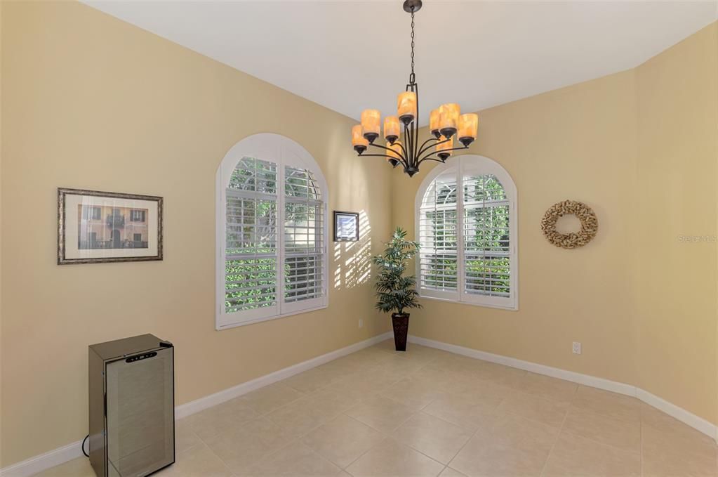 For Sale: $649,900 (3 beds, 2 baths, 2203 Square Feet)