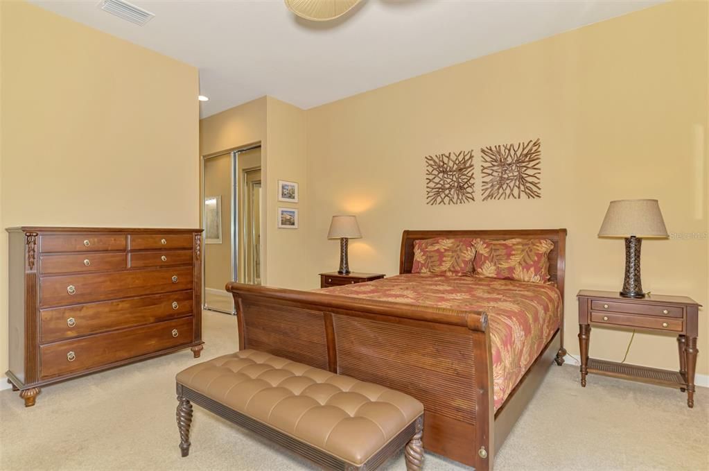 For Sale: $649,900 (3 beds, 2 baths, 2203 Square Feet)