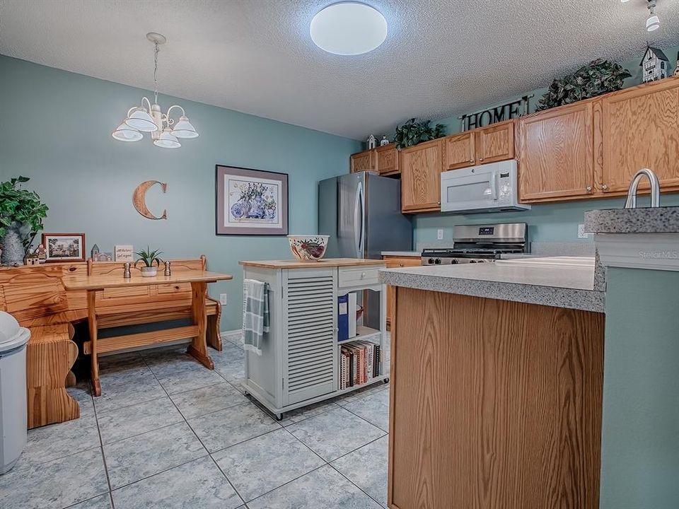 待售: $275,000 (2 贝兹, 2 浴室, 1156 平方英尺)