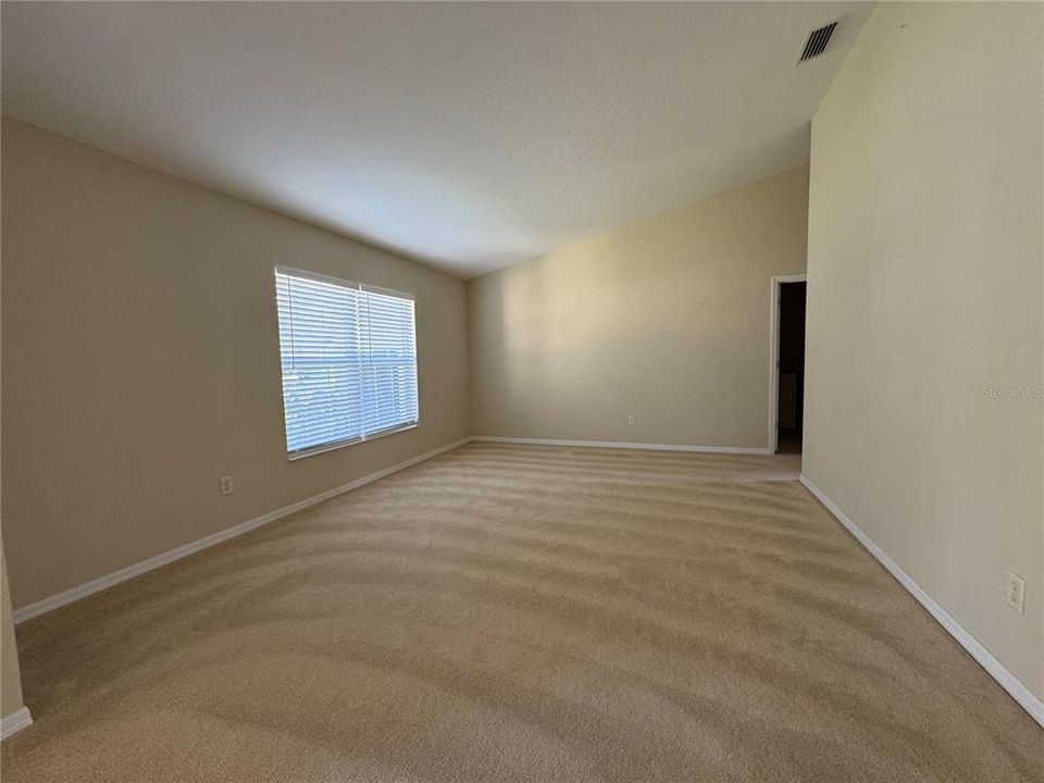 En Renta: $1,975 (3 camas, 2 baños, 1624 Pies cuadrados)