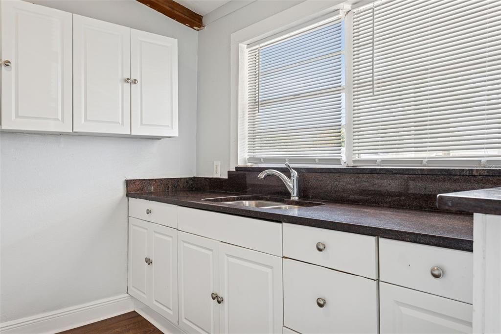 En Renta: $1,700 (3 camas, 2 baños, 1024 Pies cuadrados)