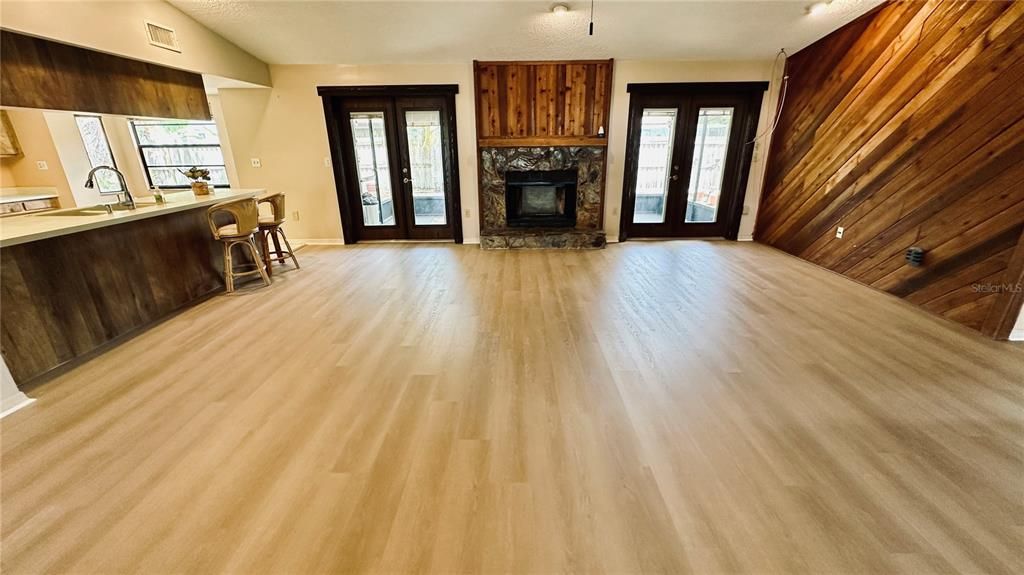 На продажу: $410,000 (3 спален, 2 ванн, 1875 Квадратных фут)