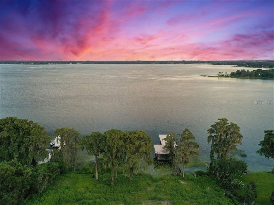 For Sale: $4,395,000 (1.00 acres)