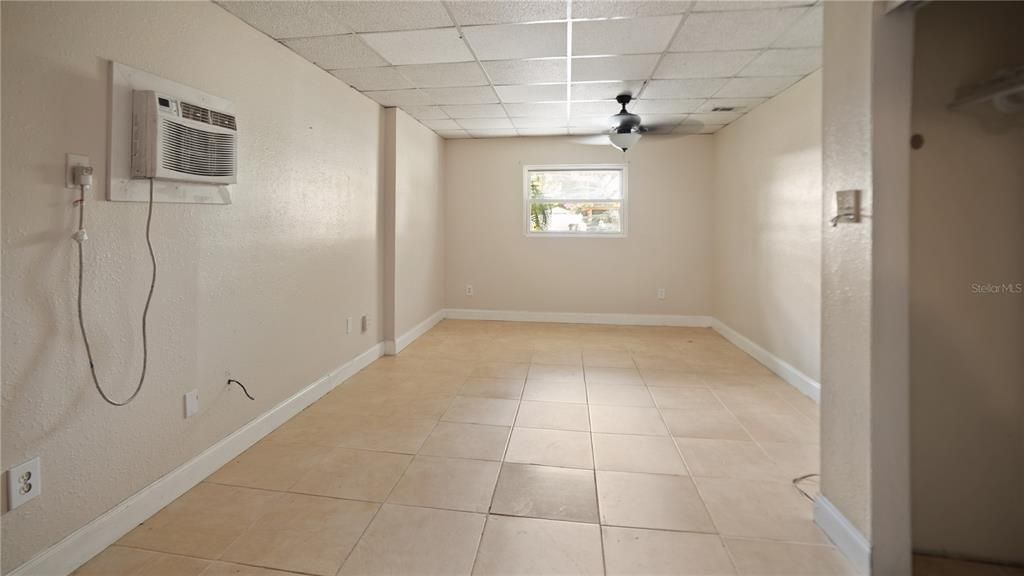 待售: $299,000 (3 贝兹, 1 浴室, 1278 平方英尺)