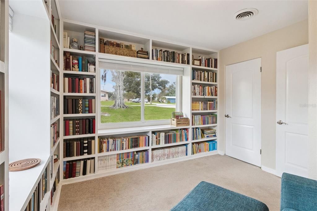 En Venta: $475,000 (4 camas, 2 baños, 1711 Pies cuadrados)