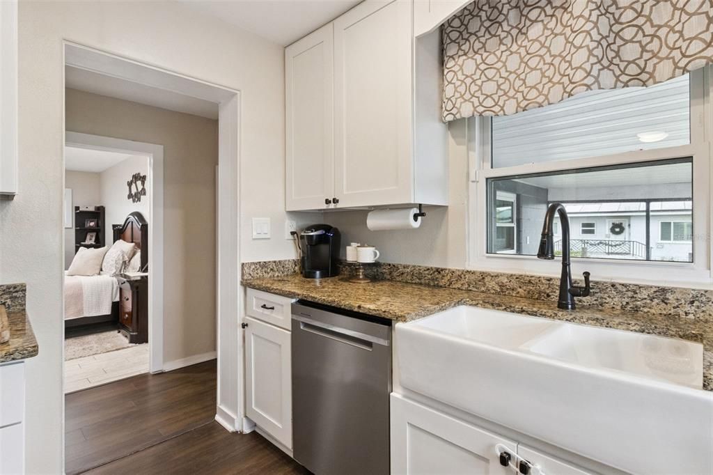 En Venta: $475,000 (4 camas, 2 baños, 1711 Pies cuadrados)