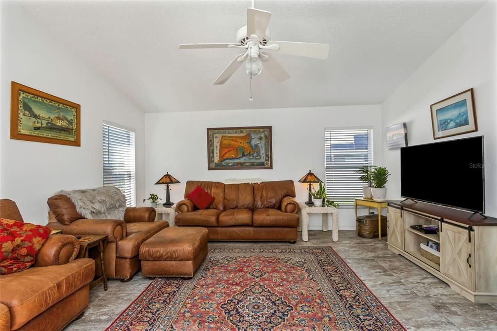 待售: $599,900 (3 贝兹, 2 浴室, 1714 平方英尺)