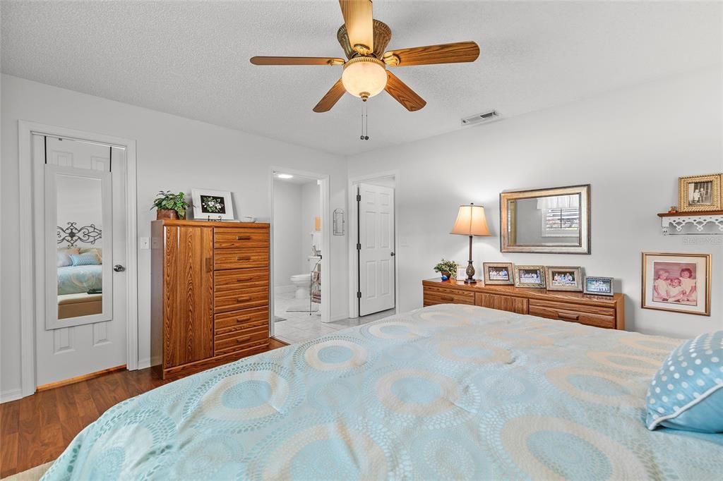 待售: $289,000 (3 贝兹, 2 浴室, 1758 平方英尺)