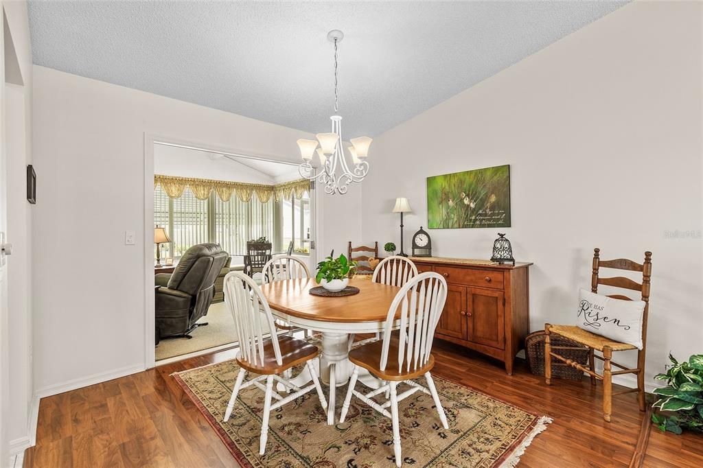 待售: $289,000 (3 贝兹, 2 浴室, 1758 平方英尺)