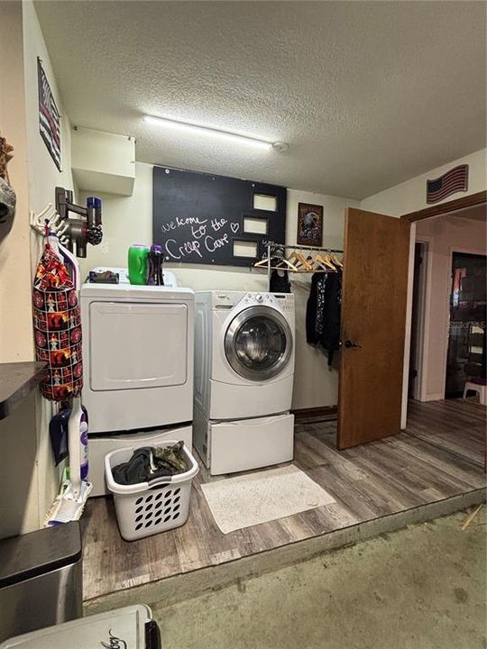 待售: $313,000 (3 贝兹, 2 浴室, 1391 平方英尺)