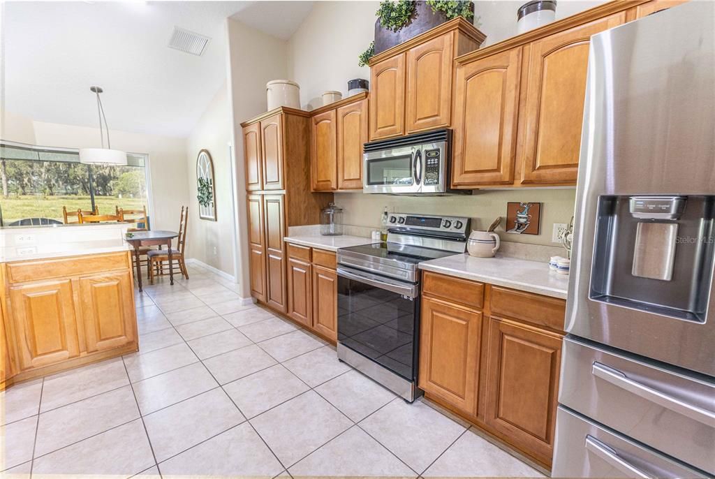 待售: $450,000 (3 贝兹, 2 浴室, 1954 平方英尺)