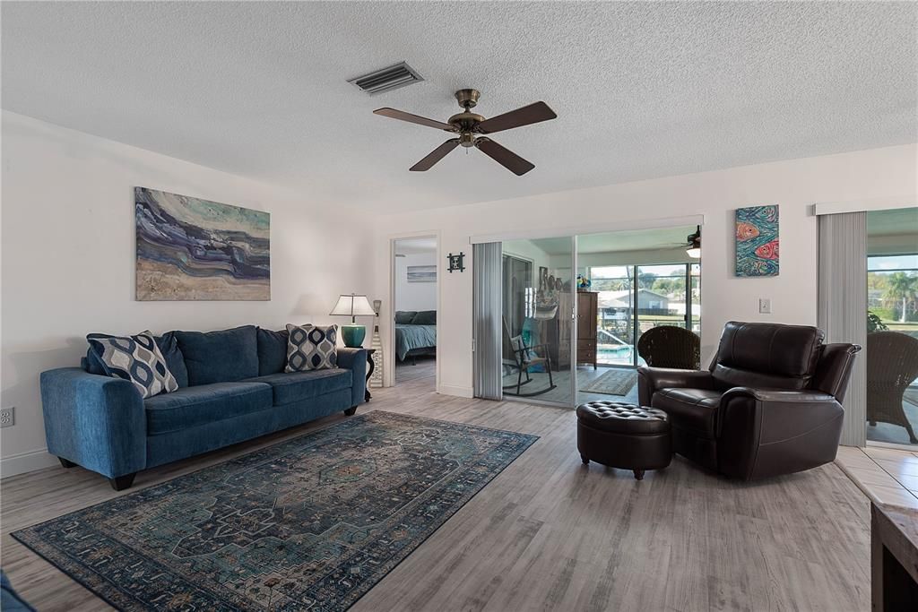 For Sale: $675,000 (3 beds, 2 baths, 2224 Square Feet)