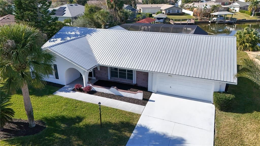 For Sale: $675,000 (3 beds, 2 baths, 2224 Square Feet)