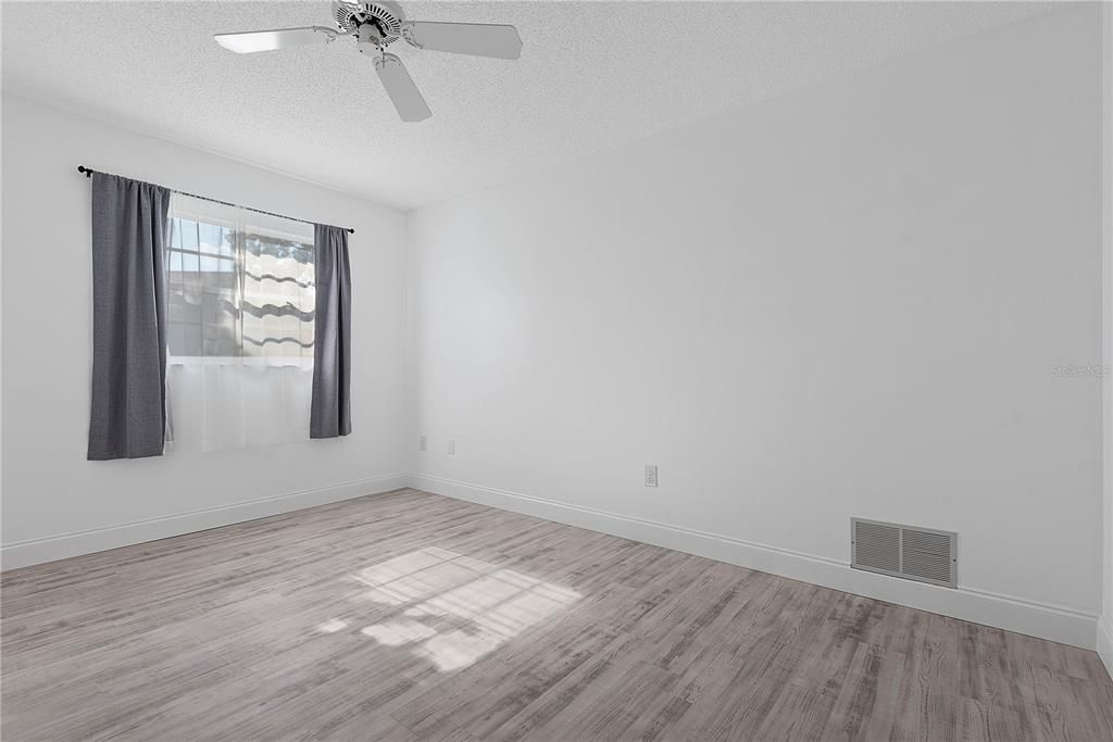 For Sale: $675,000 (3 beds, 2 baths, 2224 Square Feet)