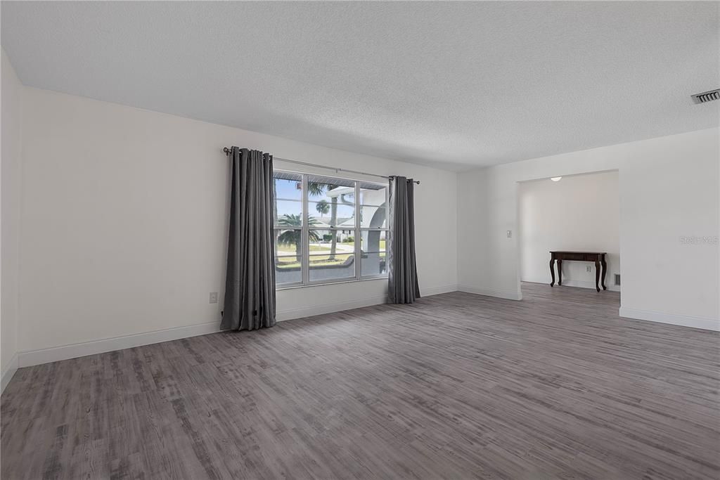 For Sale: $675,000 (3 beds, 2 baths, 2224 Square Feet)