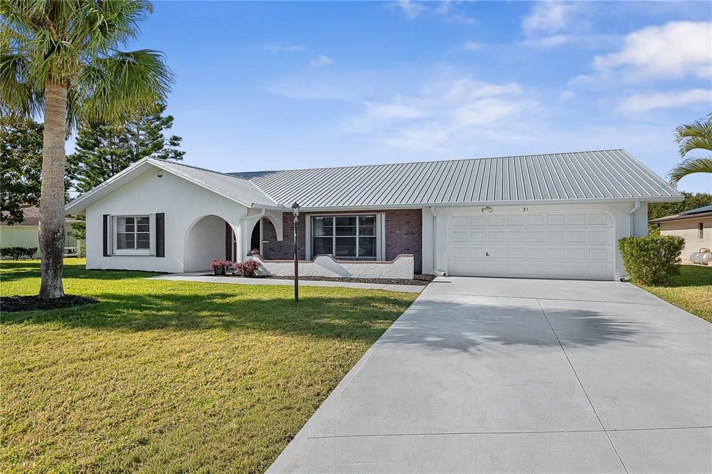 For Sale: $675,000 (3 beds, 2 baths, 2224 Square Feet)