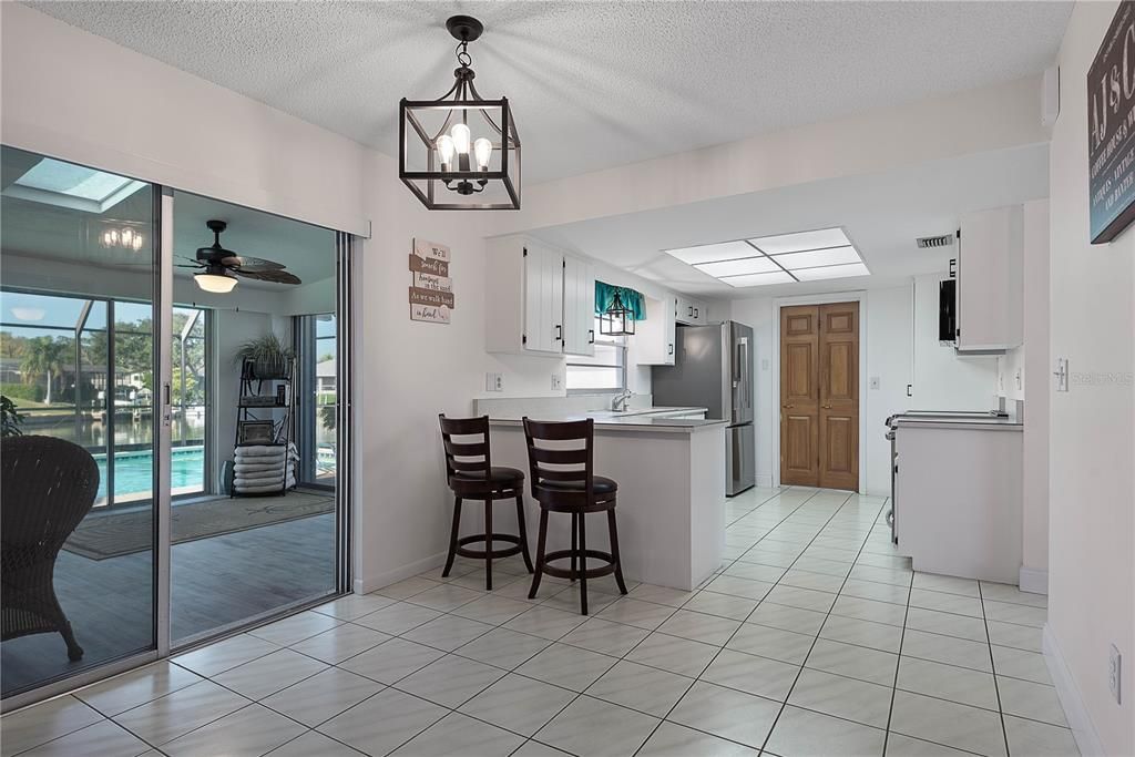 For Sale: $675,000 (3 beds, 2 baths, 2224 Square Feet)