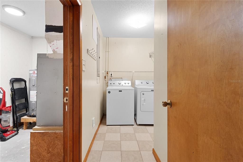 出租: $2,599 (3 贝兹, 2 浴室, 2708 平方英尺)